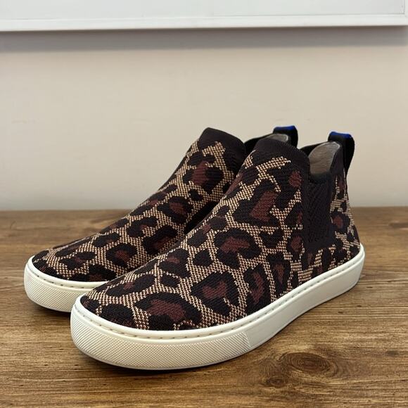 Rothy’s The Chelsea Wildcat Print Pull On Ankle Booties - Picture 4 of 16